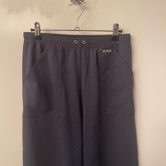 St. John Sport by Marie Gray - Picture 1 of 6